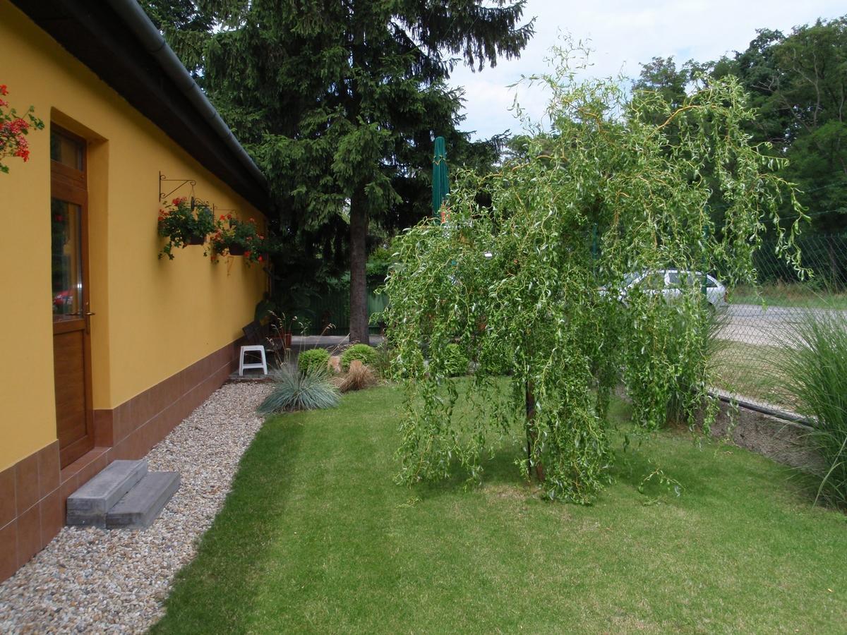 Penzion Jaro Hodonín Buitenkant foto